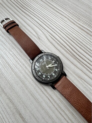 SEIKO 5Y22-8A90 Deri Kordon Saat