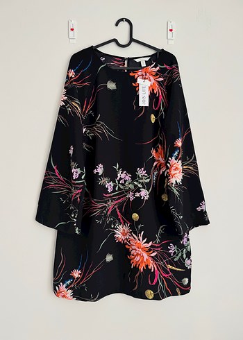 H&M Çiçekli Elbise M Beden - Görsel 2