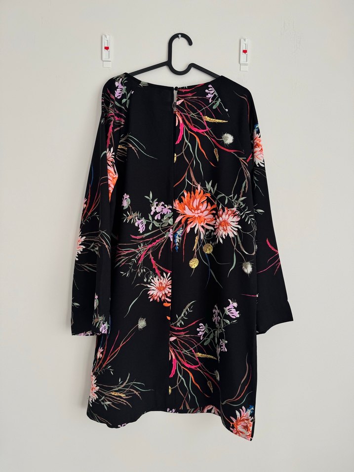 H&M Çiçekli Elbise M Beden - Görsel 4