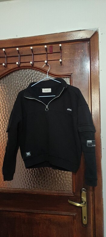 Pull and Bear Sweatshirt 