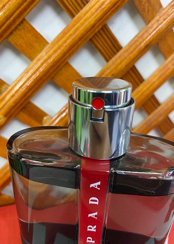 Prada Erkek Parfümü - Görsel 3