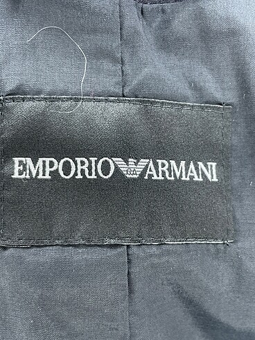 46 Beden siyah Renk Emporio Armani Ceket %70 İndirimli.