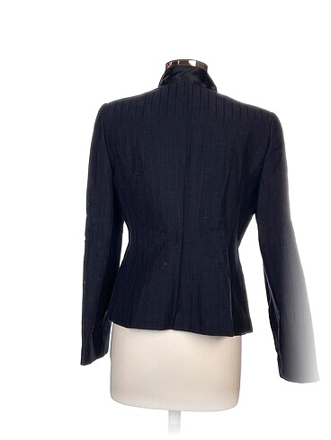 46 Beden Emporio Armani Ceket %70 İndirimli.