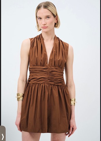 Kahverengi Saten Midi Halter Yaka Elbise - Görsel 3