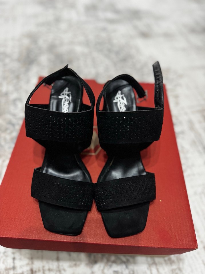 Siyah Desenli Tokalı Blok Topuklu Kadın Ayakkabı - Görsel 3