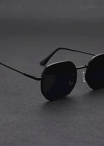 Siyah Minimalist Kadın ve Erkek Moda Güneş Gözlüğü
