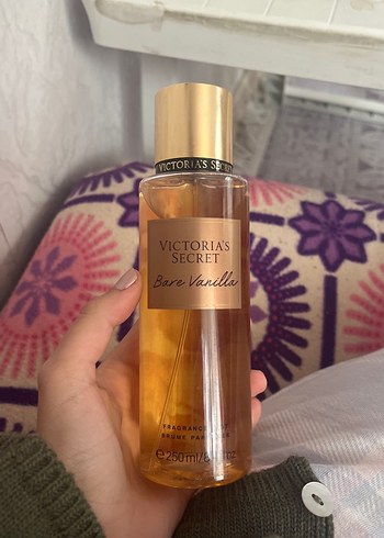 Victoria's Secret Bare Vanilla Kadın Parfümü 250 ml