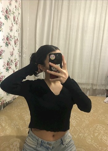 s Beden Siyah V Yaka Uzun Kollu Crop Top kazak