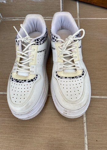 Beyaz Yılan Desenli Platform Spor Ayakkabı - Görsel 4