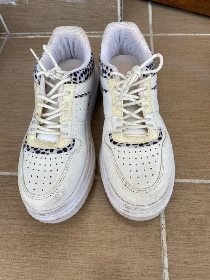 Beyaz Yılan Desenli Platform Spor Ayakkabı - Görsel 4