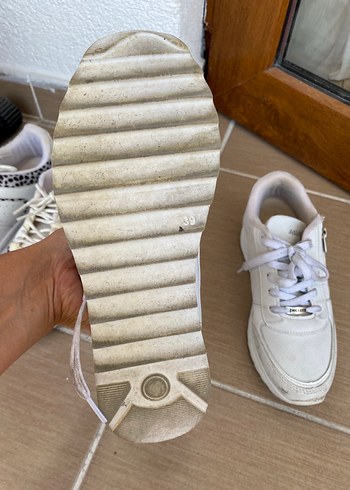 Dantel Detaylı Beyaz Kadın Spor Ayakkabı - Görsel 4