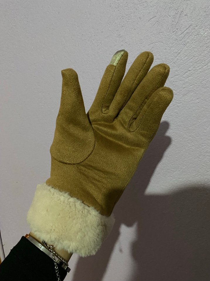 Bej Süet Kadın Eldiveni Kürklü Detaylı - Görsel 3