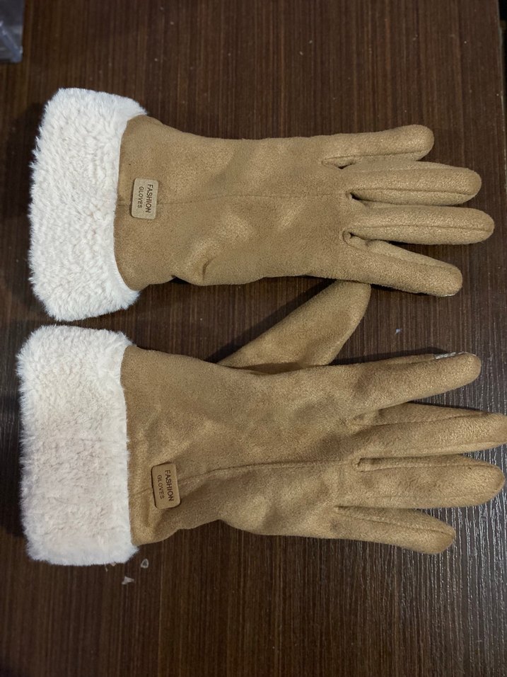 Bej Süet Kadın Eldiveni Kürklü Detaylı - Görsel 2