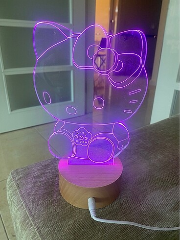 Hello Kitty hello kitty led lamba birsuru renk var