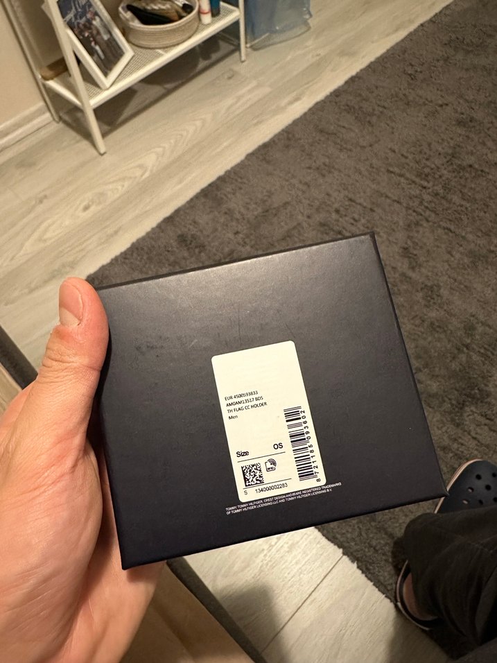 Tommy Hilfiger Minimalist Siyah Erkek Kartlık - Görsel 4