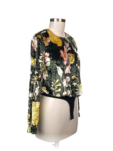 Zara Zara Bluz %70 İndirimli.