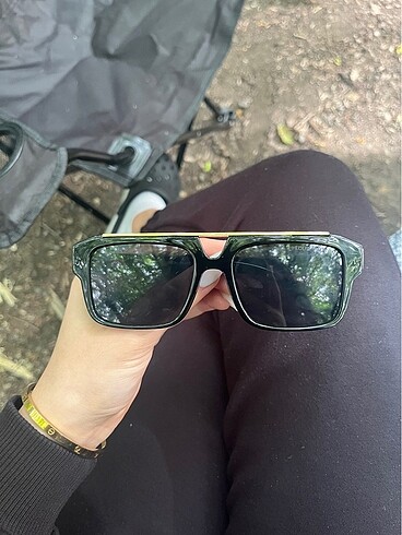 Ysl gözlük