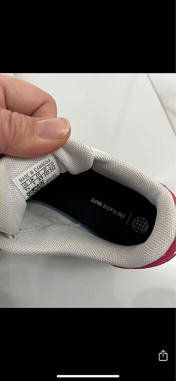 33 Beden beyaz Renk Orijinal Adidas spor ayakkabı