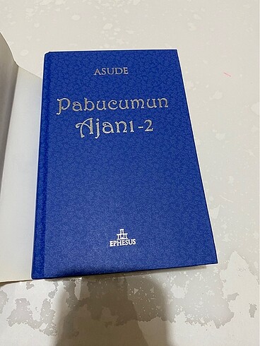 Beden Renk Pabucumun ajanı iki kitap ciltli