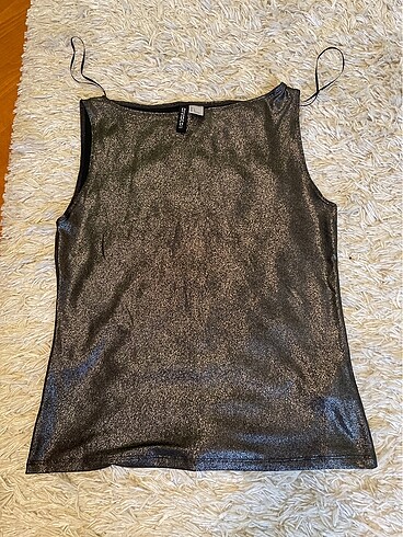 H&M üst