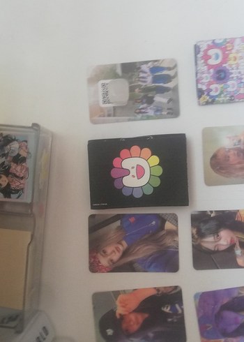 Beden New jeans album sadece Haerin,Minji ve Hanni'nin 1 tanesi eksik