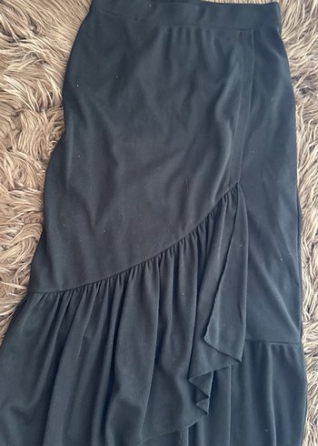 Zara Siyah Uzun Drapeli Kadın Etek