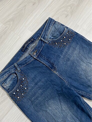LC Waikiki LCW taşlı jean