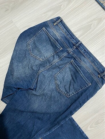 40 Beden lacivert Renk LCW taşlı jean