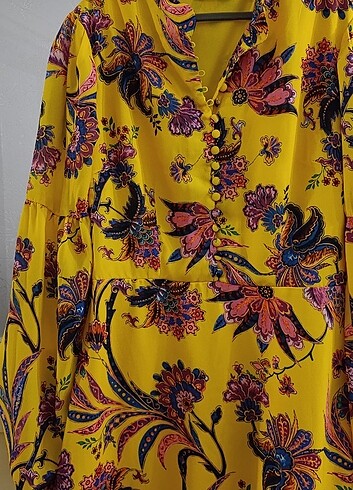 Düğme detaylı desenli elbise - Görsel 5