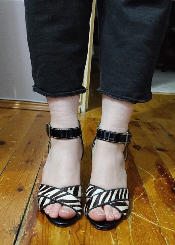 Zebra orjinal deri topuklu kalın ayakkabı - Görsel 3