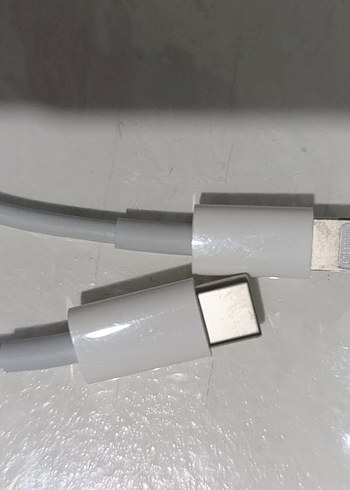 Gri USB-C'den Lightning'e Telefon Şarj Kablosu - Görsel 2