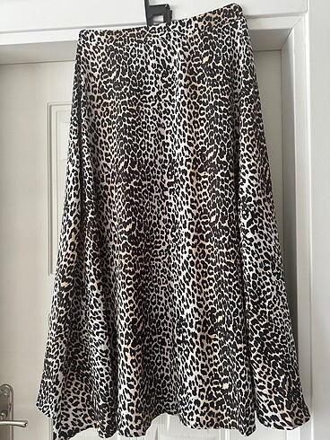 36 Beden siyah Renk Leopar desen etek