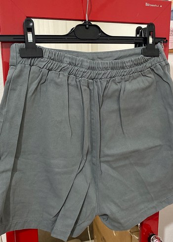 Gri Bel Detaylı Hamile Mini Şort - Görsel 2