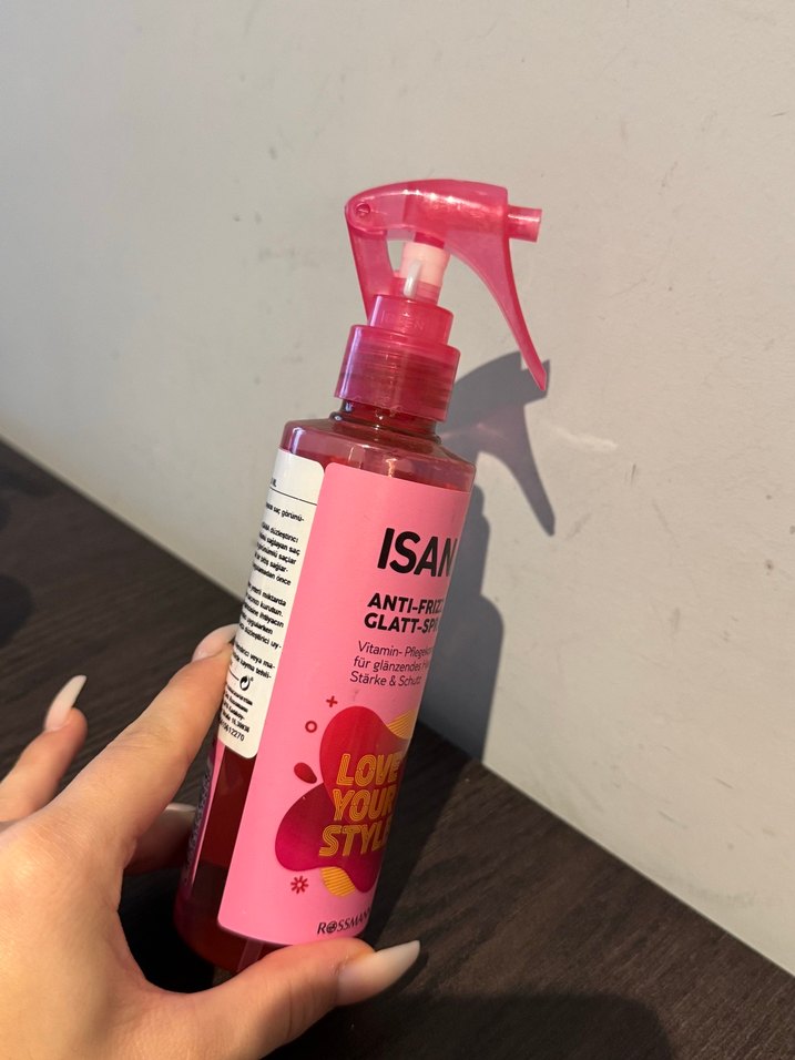 ISANA Anti-Frizz Saç Spreyi - Görsel 2