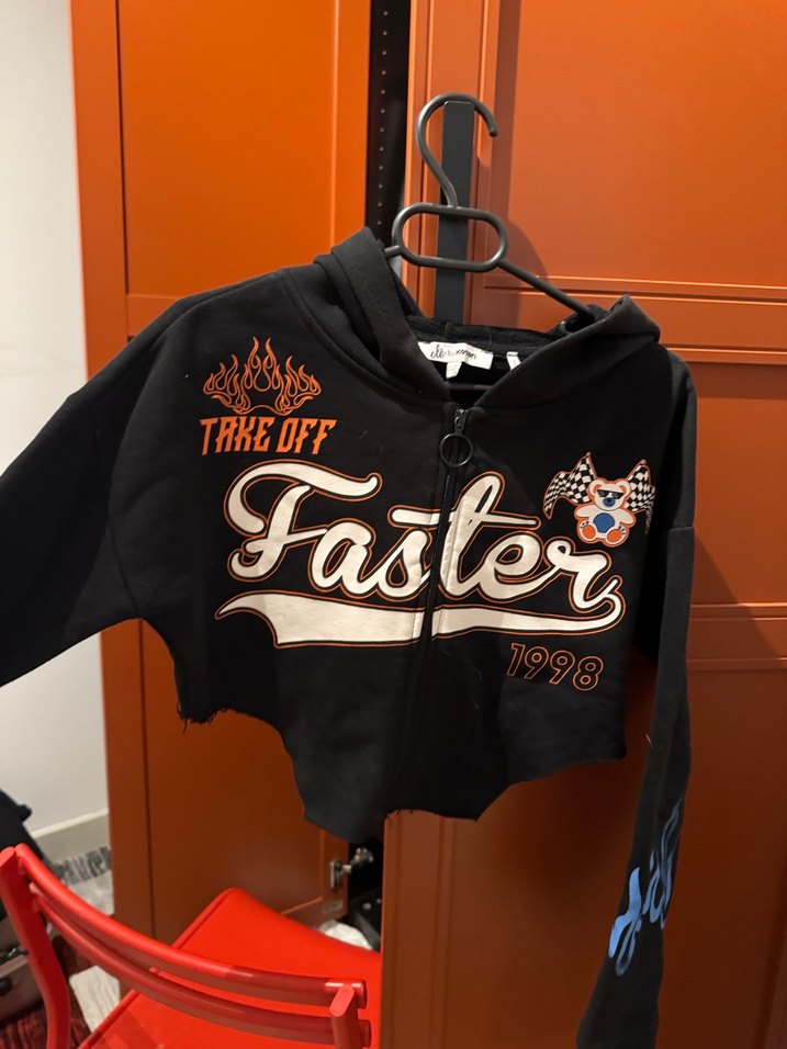 Kadın Siyah Kapüşonlu Fermuarlı Sweatshirt - Görsel 3