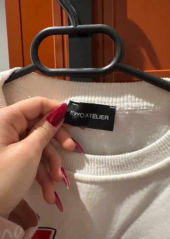 Beyaz Kadın Baskılı Sweatshirt - Görsel 4