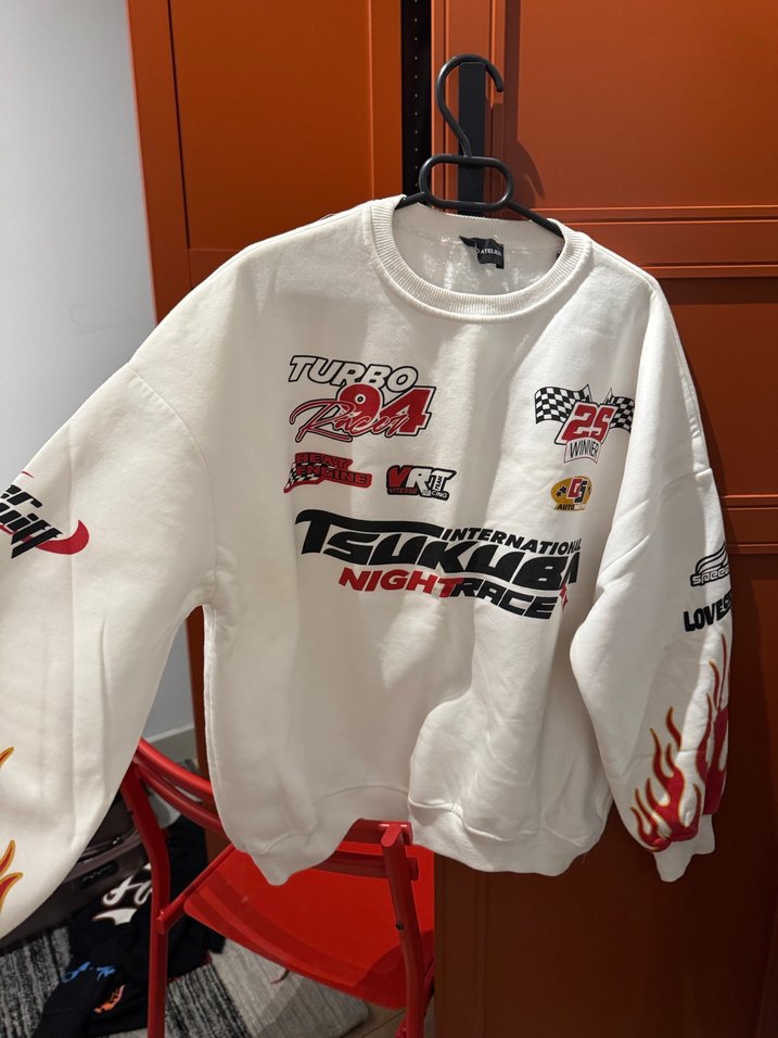 Beyaz Kadın Baskılı Sweatshirt - Görsel 2