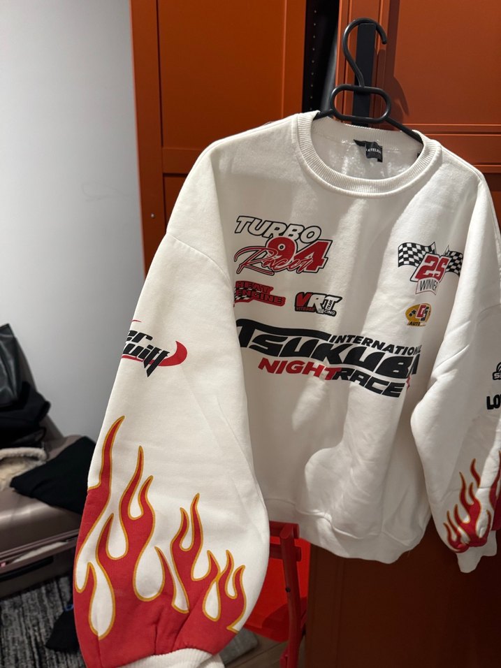 Beyaz Kadın Baskılı Sweatshirt - Görsel 3