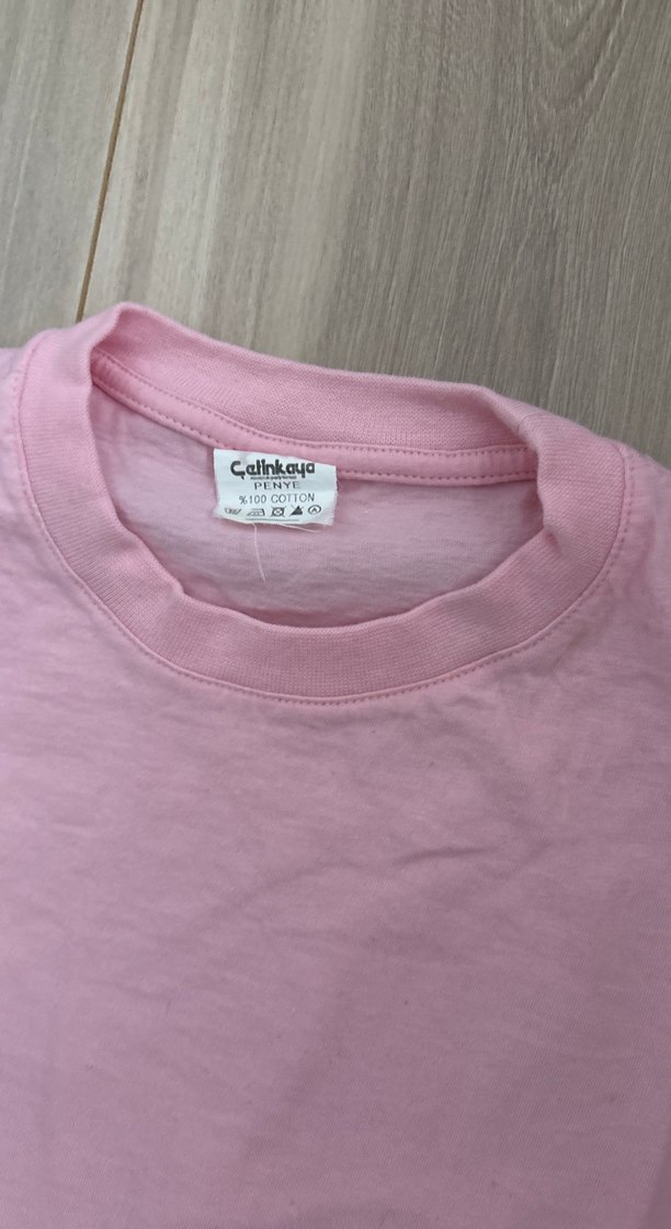 Pastel Pembe Rahat Bisiklet Yaka Tişört — görsel 2/3