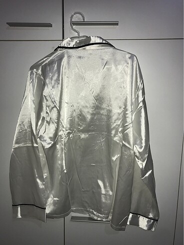 xl Beden Hiç kullanılmamış saten pijama takımı