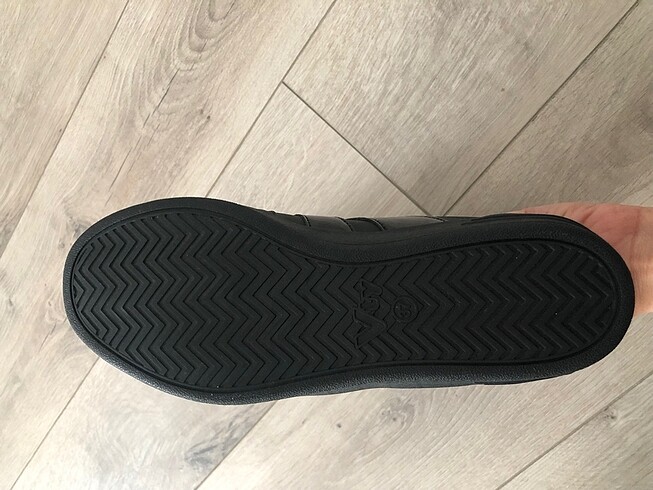 37 Beden siyah Renk Kibar kaliteli spor ayakkabı