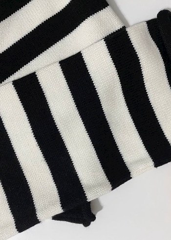 Kadın Siyah Beyaz Çizgili Triko Kazak - Görsel 4