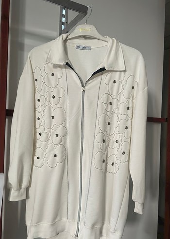 Nakışlı Beyaz Kadın Ceket taşlı - Görsel 4