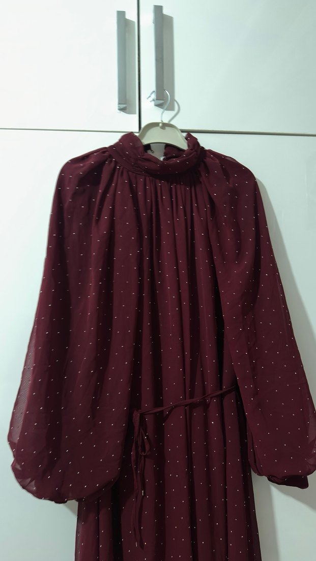 Kadın taşlı elbise - Görsel 4