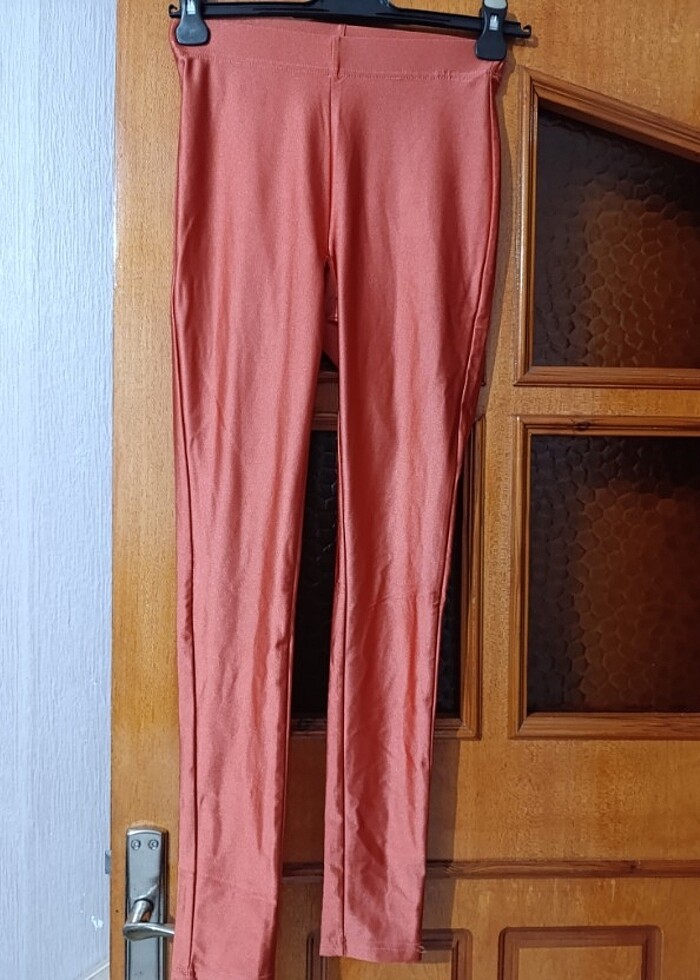 Stradivarius parlak kumaş tayt - Görsel 4