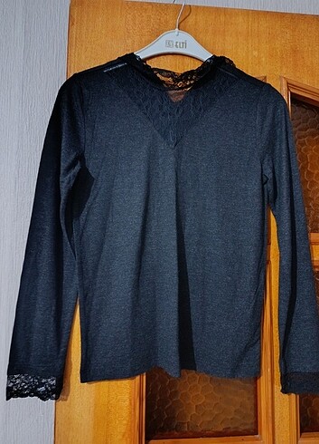 Only yakası dantelli bluz - Görsel 2