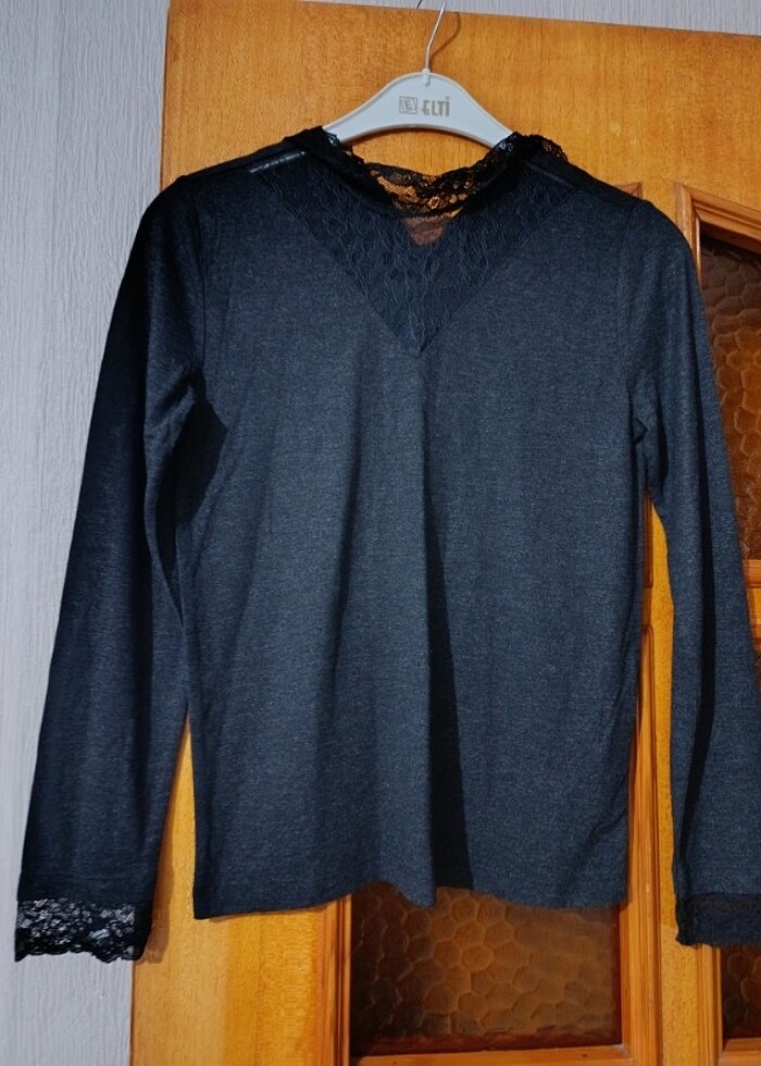 Only yakası dantelli bluz - Görsel 2