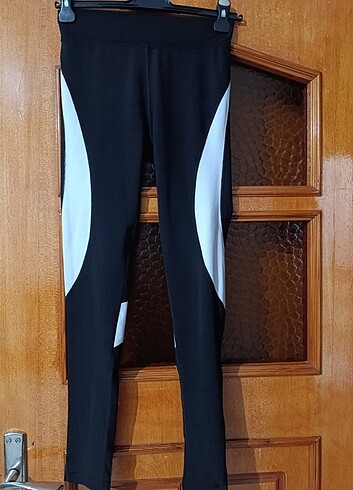 Trendyol yeni gibi paçası tül tayt - Görsel 3