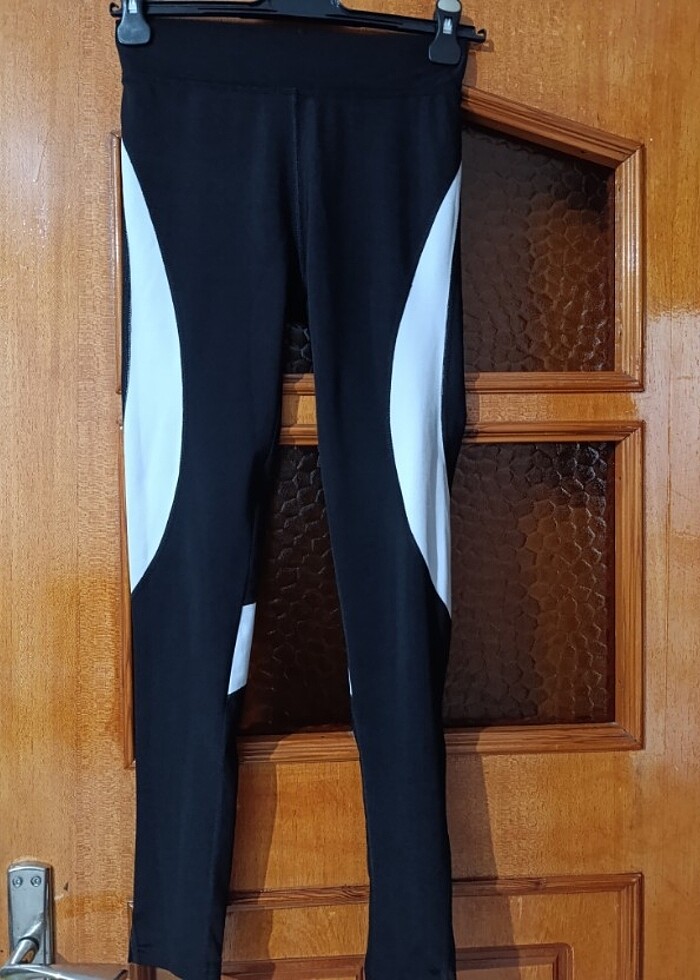 Trendyol yeni gibi paçası tül tayt - Görsel 3