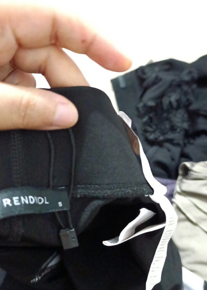 Trendyol yeni gibi paçası tül tayt - Görsel 4